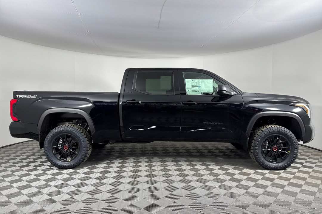 Toyota Tundra - Image 2