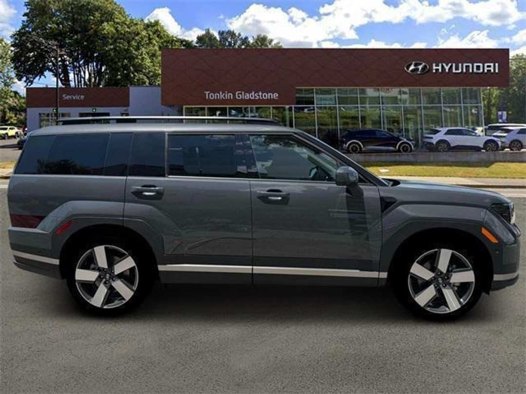 2026 Hyundai Santa Fe Limited - Image 9