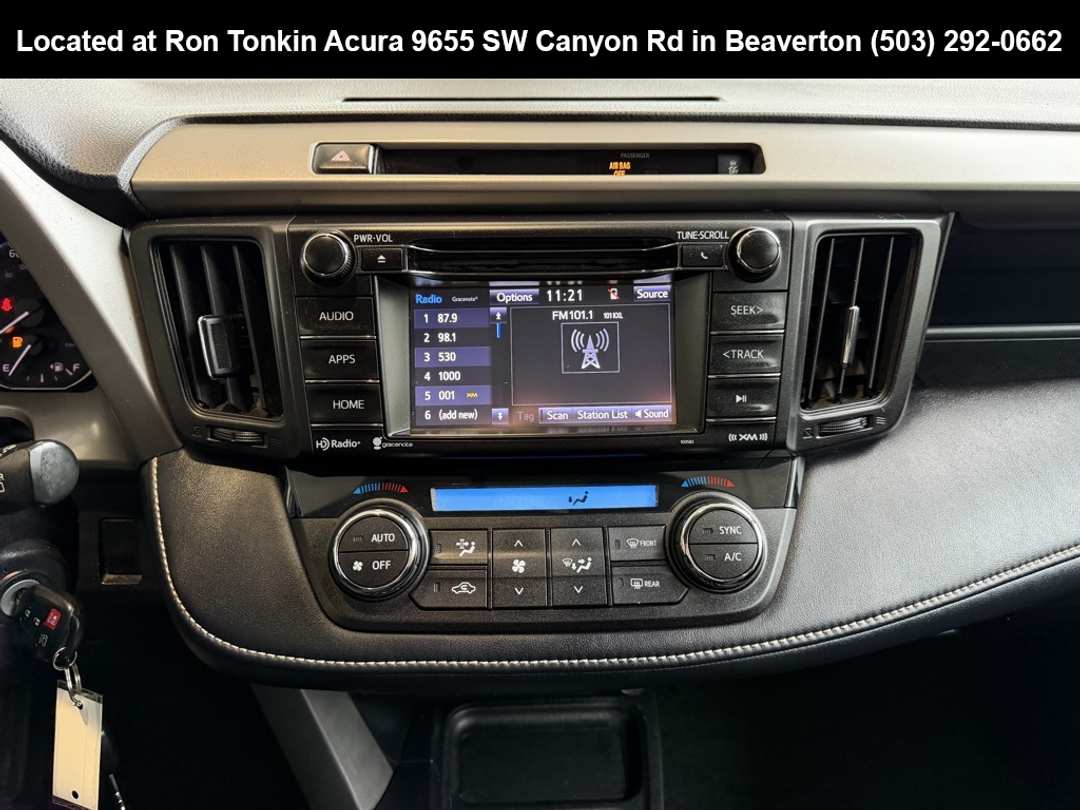 2016 Toyota Rav4 XLE - Image 21