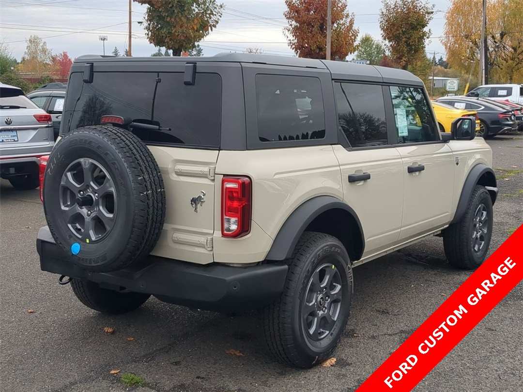 2025 Ford Bronco Big Bend - Image 5