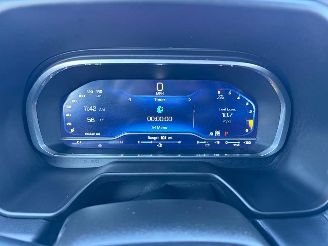 2023 Chevrolet Suburban LT - Image 22