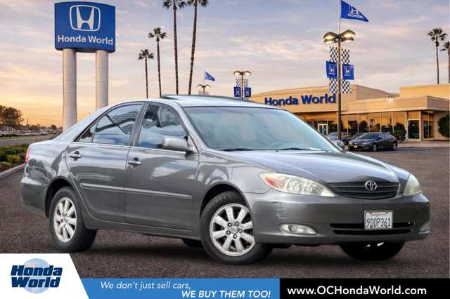 2004 Toyota Camry LE