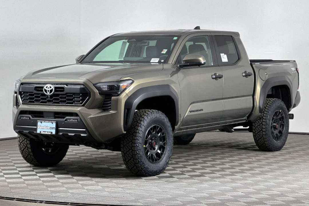 Toyota Tacoma - Image 7