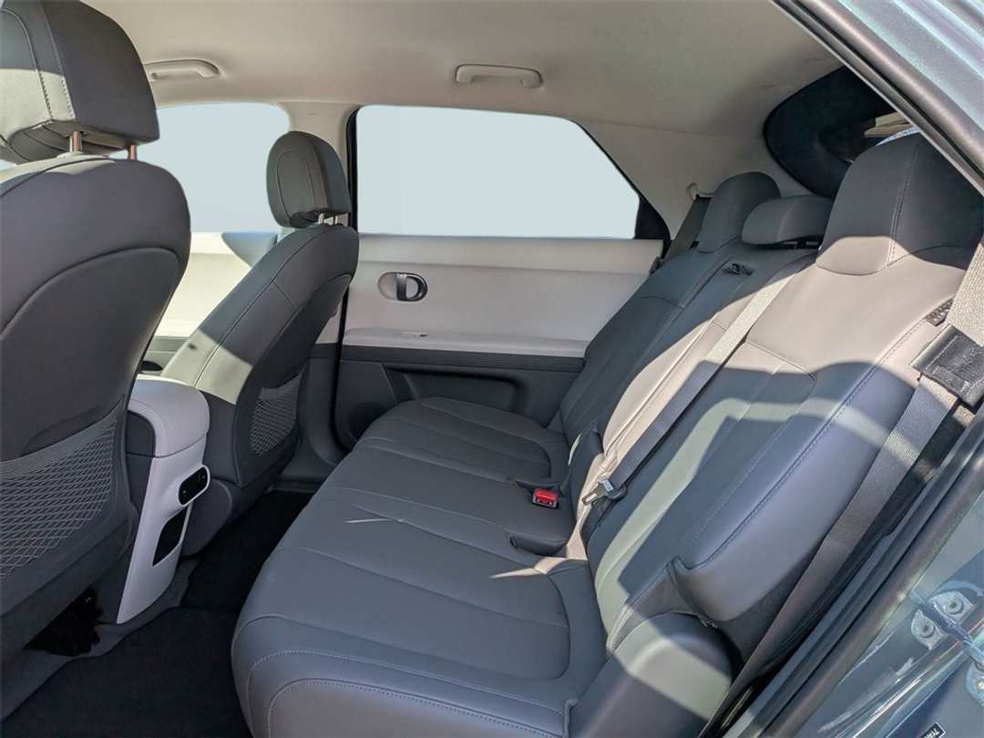 2026 Hyundai Ioniq 5 SEL - Image 26