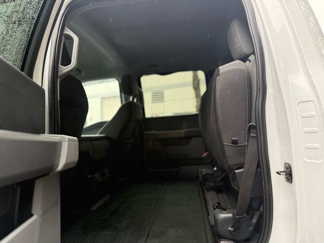 2024 Ford F-350Sd Lariat - Image 25