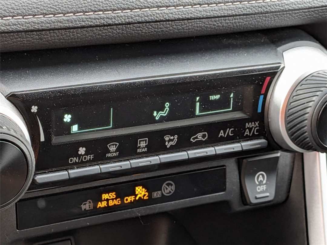 2024 Toyota Rav4 LE - Image 22