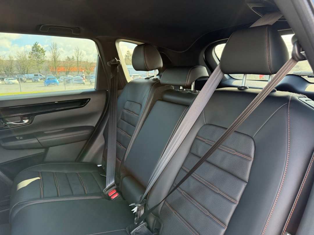 2026 Honda CR-V Sport Touring - Image 31