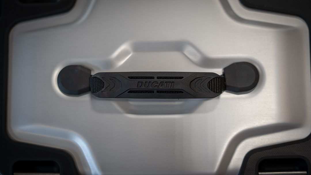 2025 Ducati Multistrada V4 Rally Adventure Travel & Radar - Image 4