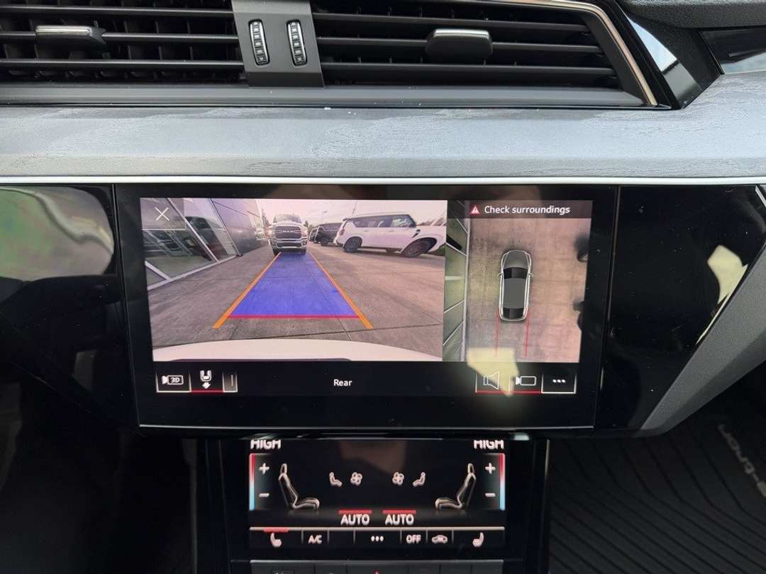 2022 Audi E-Tron sportback S line Premium - Image 23