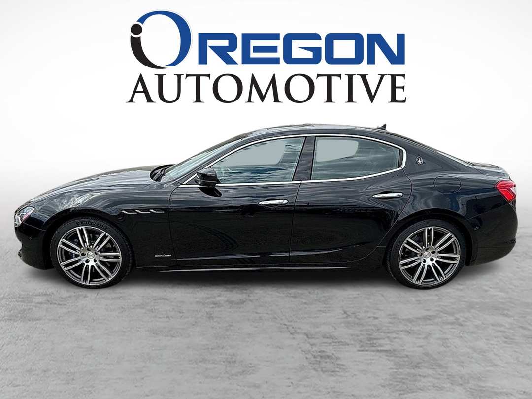 2019 Maserati Ghibli S Q4 GRANLUSSO - Image 2