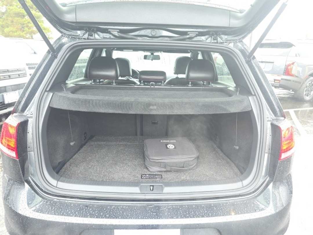 2017 Volkswagen Golf Gti SE - Image 25