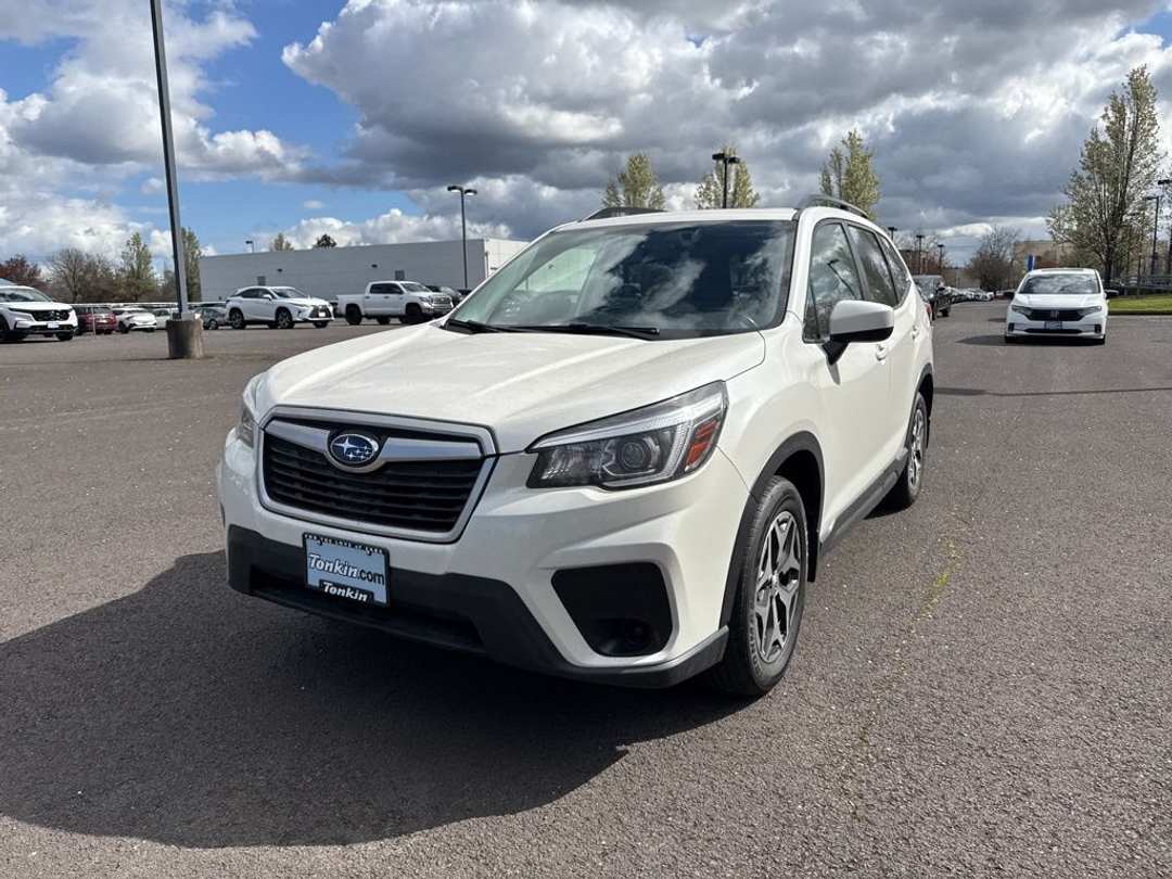 2020 Subaru Forester Premium - Image 3