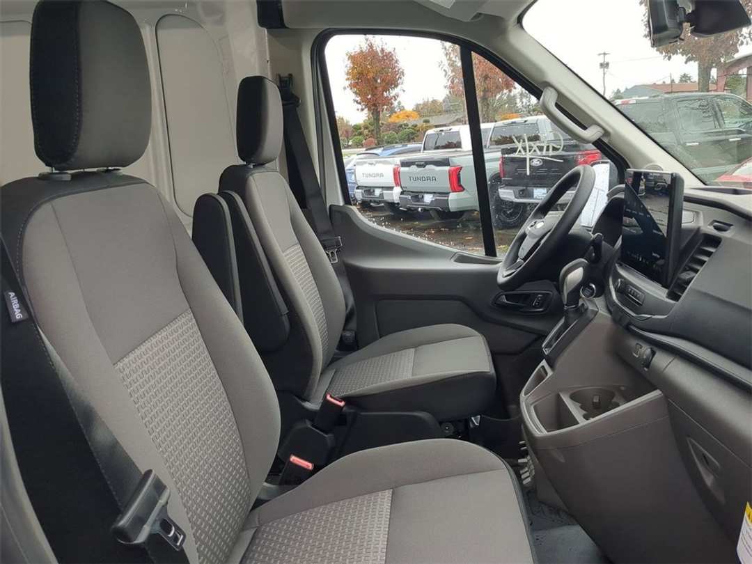 2026 Ford Transit-350 Base - Image 28