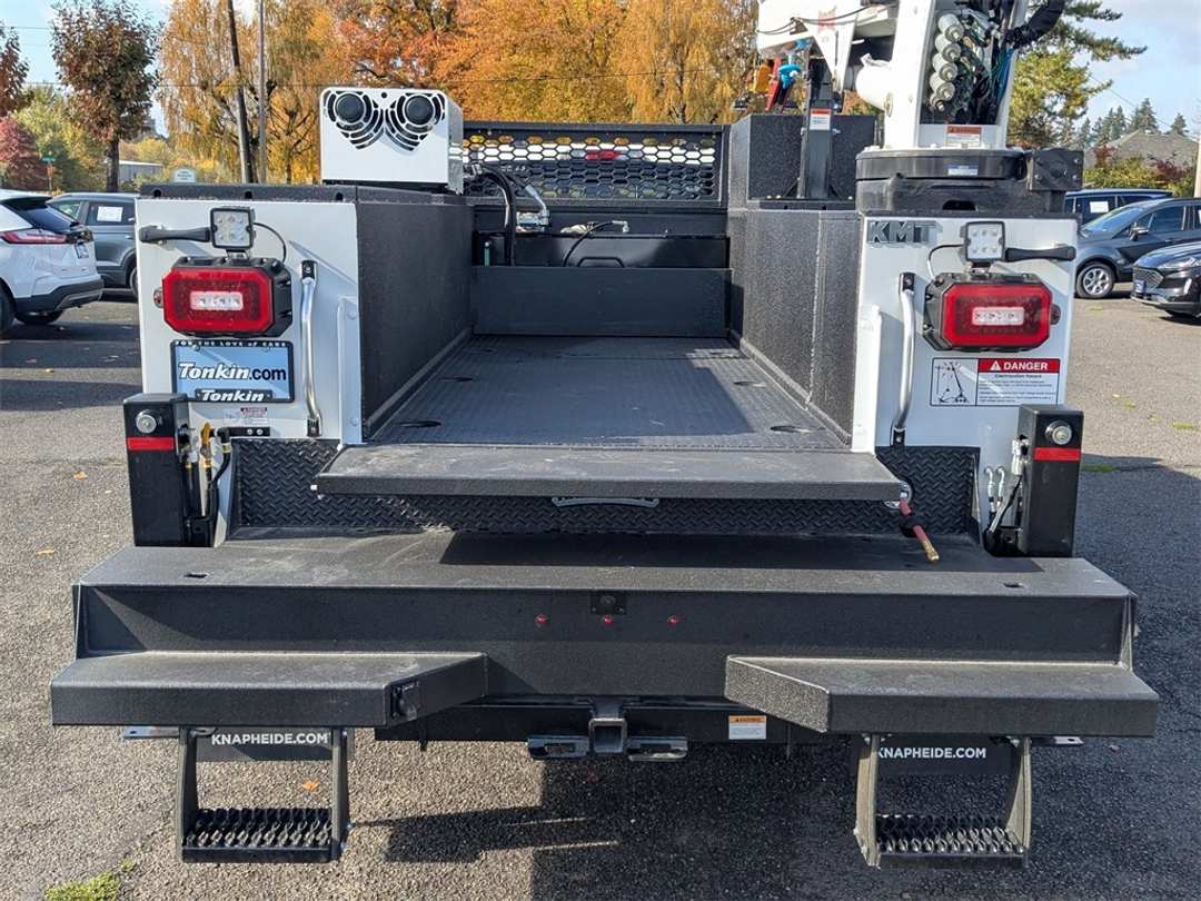 2026 Ford F-550Sd XL - Image 17