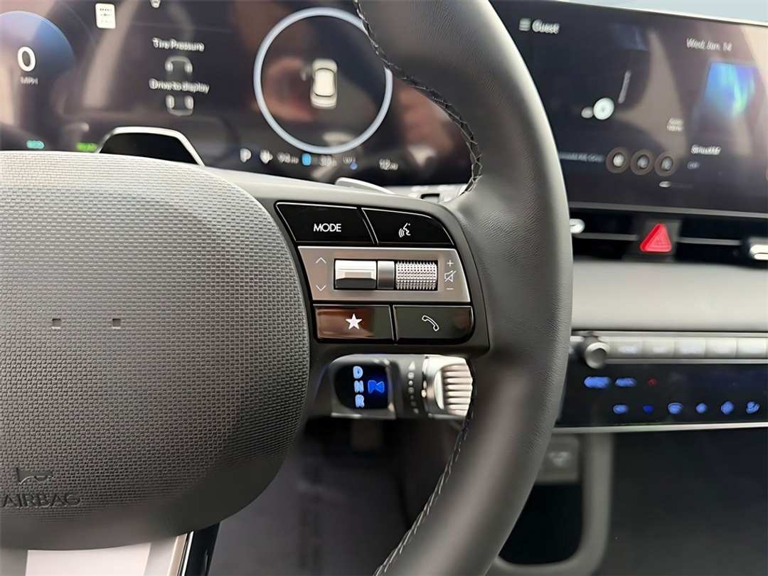 2026 Hyundai Ioniq 5 SE - Image 18