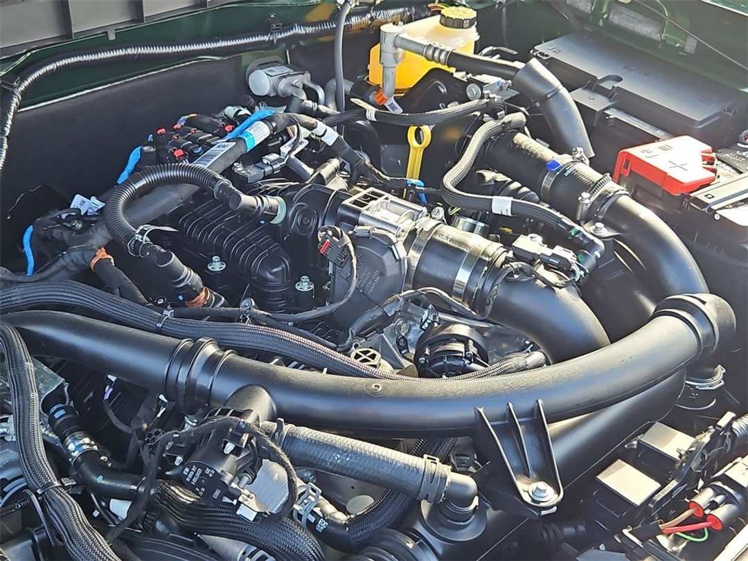 2025 Ford Bronco Outer Banks - Image 35