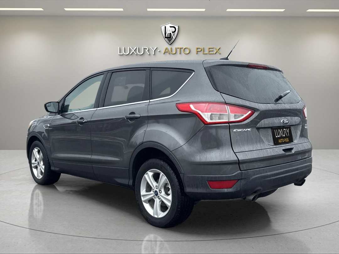 2015 Ford Escape SE LOW MILES - Image 3