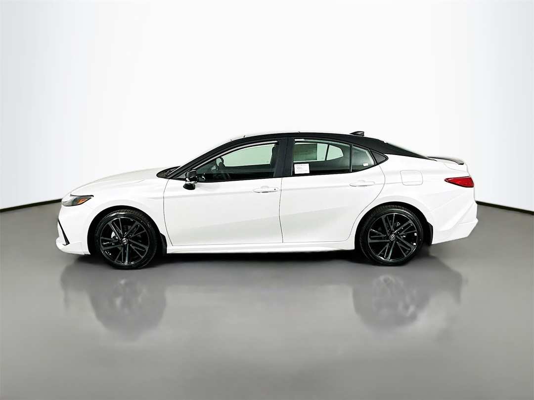2026 Toyota Camry XSE - Image 4