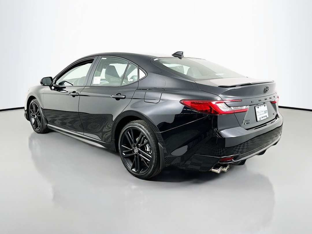 2026 Toyota Camry SE Nightshade - Image 5