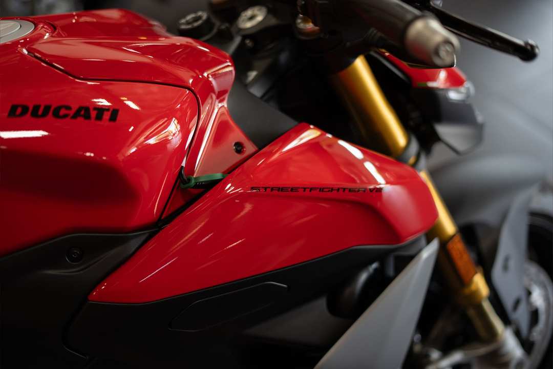 2025 Ducati Streetfighter V2 S - Image 7