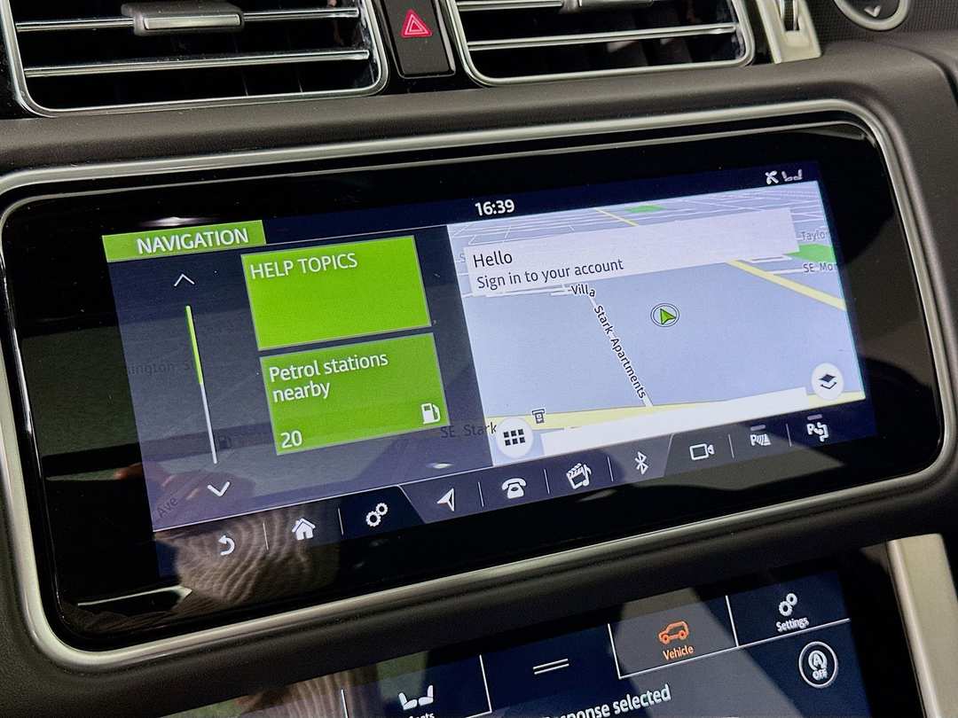 2018 Land Rover Range Rover 5.0L V8 Supercharged - Image 14