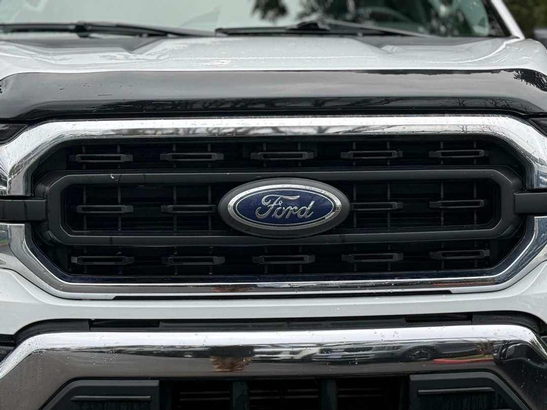 2023 Ford F-150 XLT - Image 3