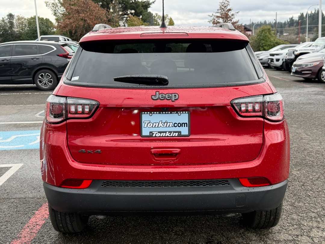 2026 Jeep Compass Latitude - Image 7