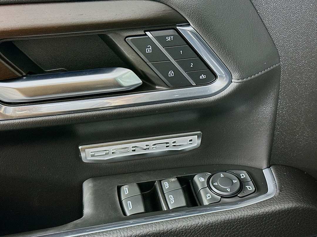 2024 GMC Sierra 1500 Denali - Image 19