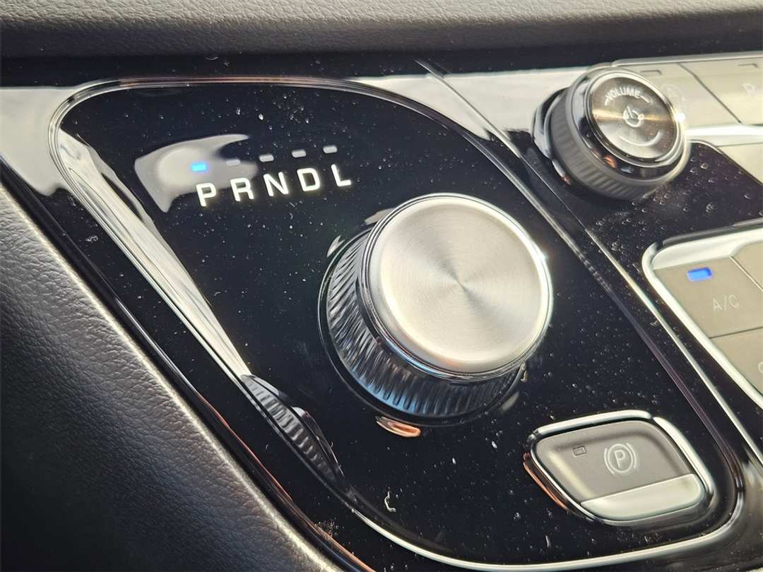 2026 Chrysler Voyager LX - Image 18