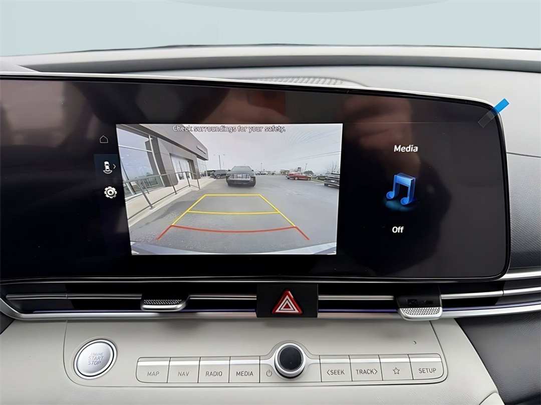 2026 Hyundai Elantra Limited - Image 22