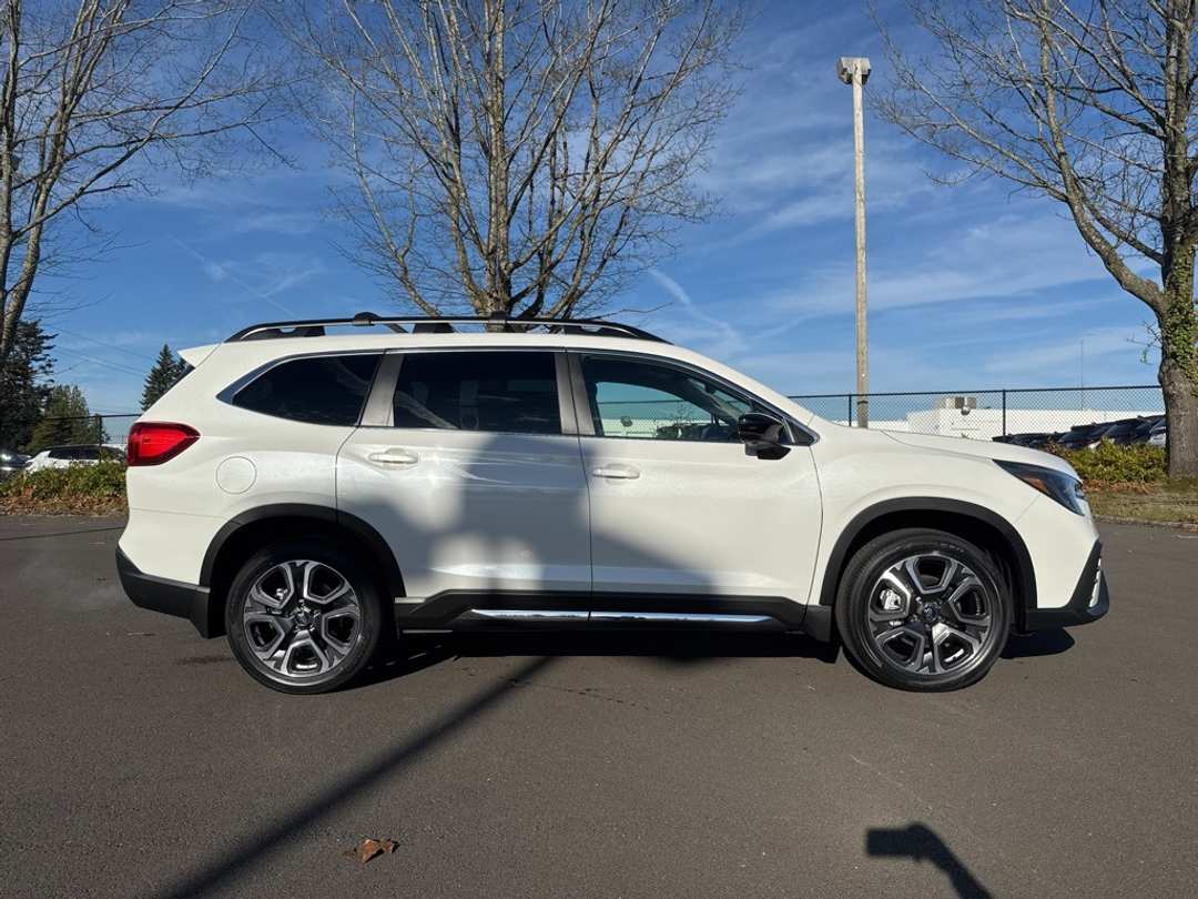 2026 Subaru Ascent Limited - Image 8