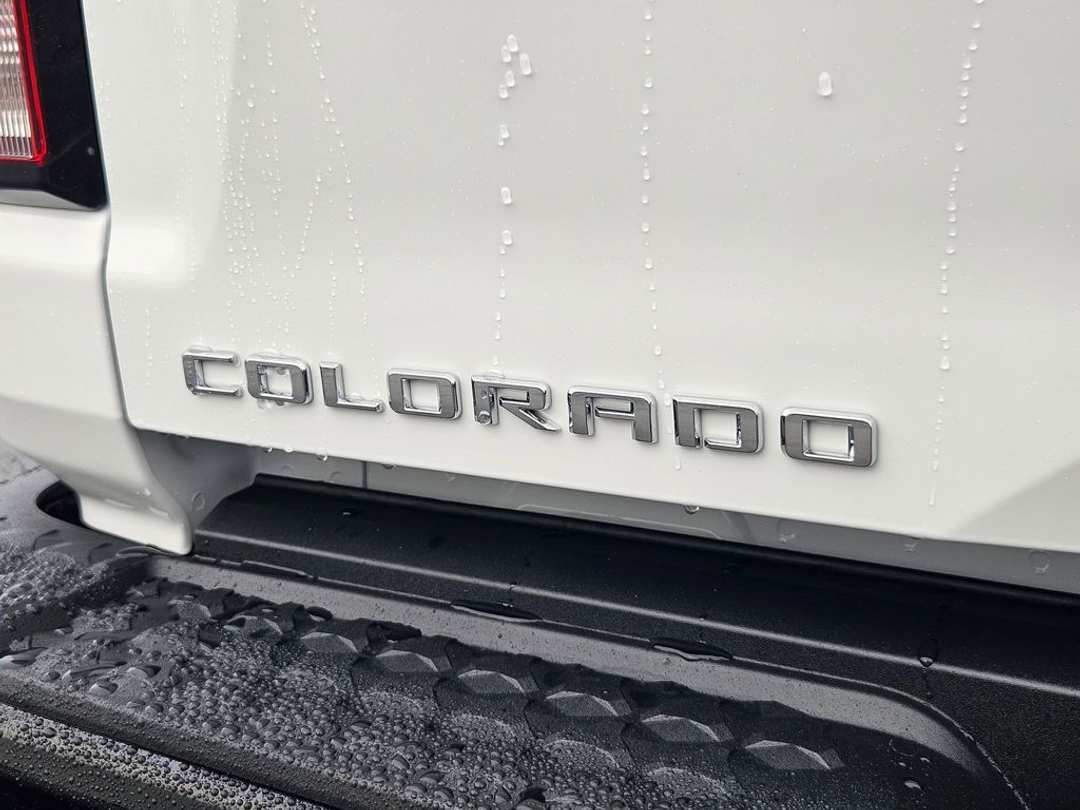 2026 Chevrolet Colorado Z71 - Image 37