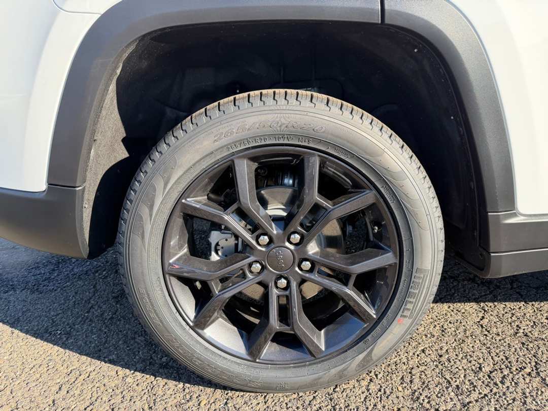 2025 Jeep Grand Cherokee Limited - Image 10