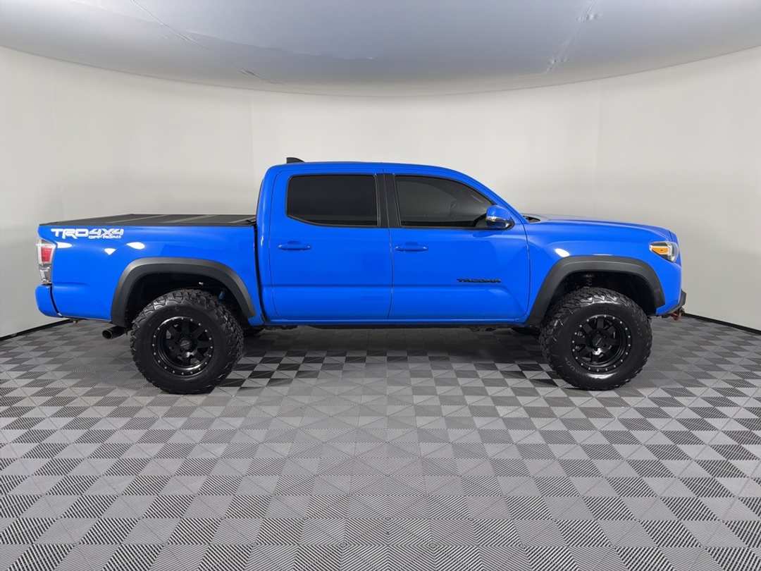 2020 Toyota Tacoma TRD OffRoad - Image 9