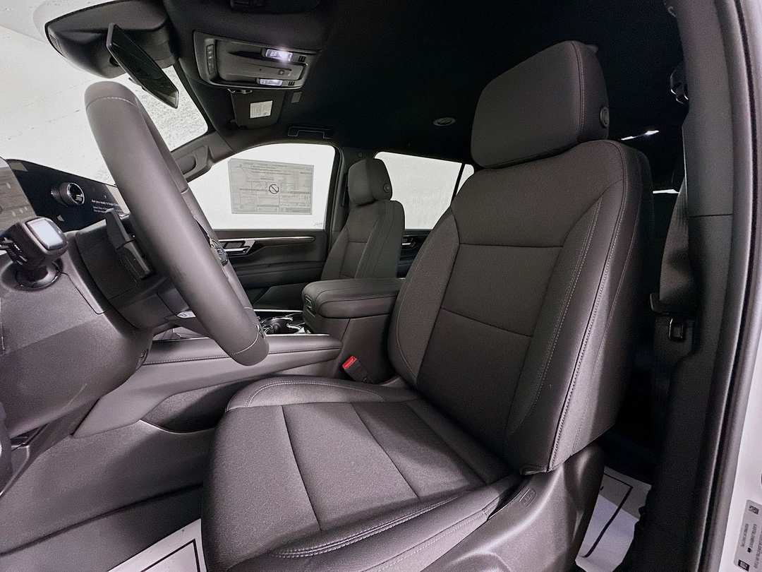 2026 Chevrolet Suburban LS - Image 20