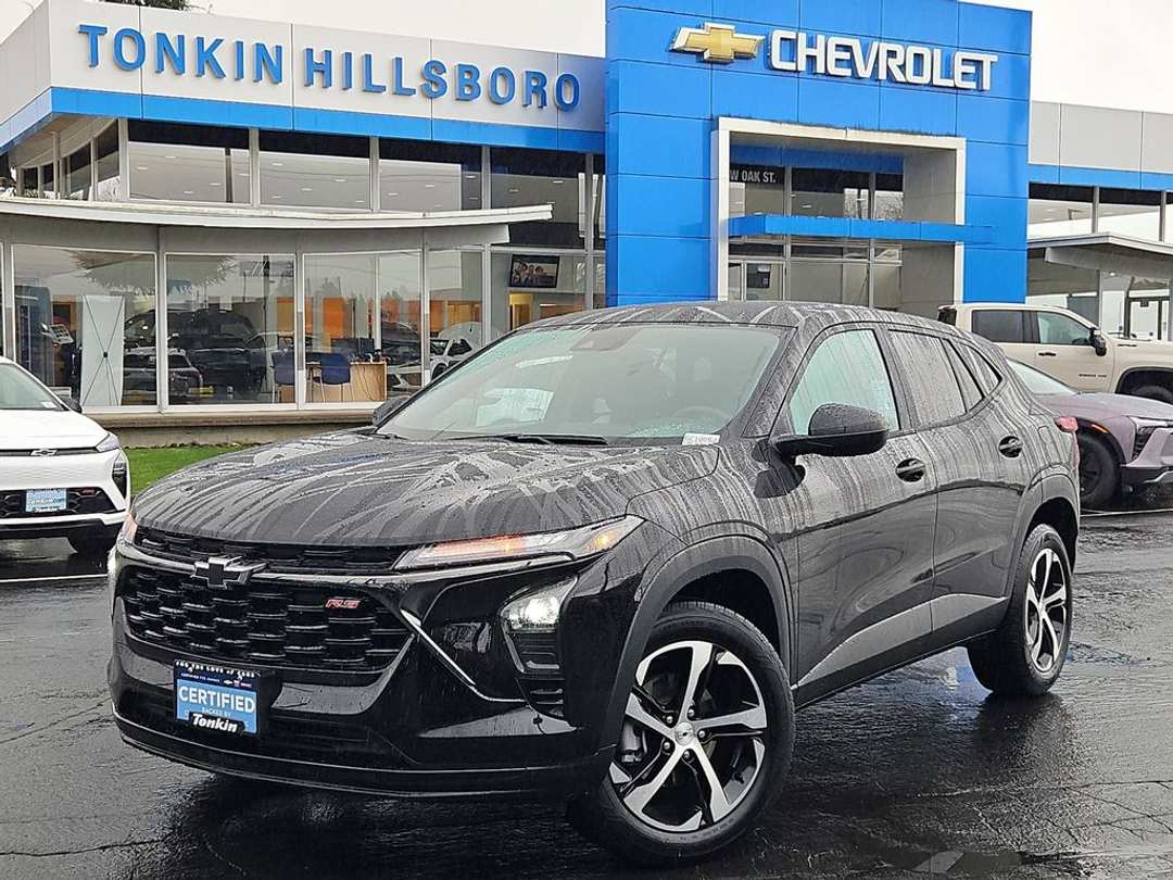 2025 Chevrolet Trax 1RS - Image 2