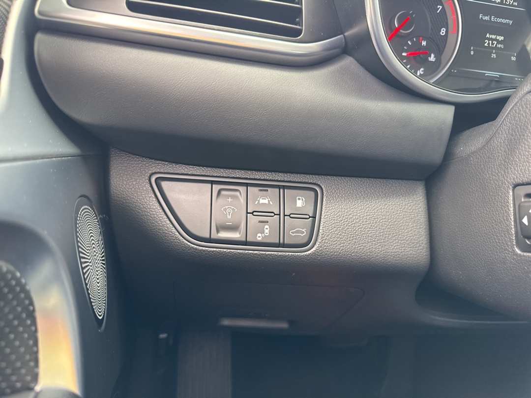 2019 Genesis G70 2.0T Advanced - Image 36