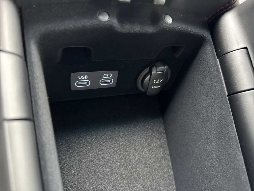 2025 Genesis G80 3.5T - Image 31