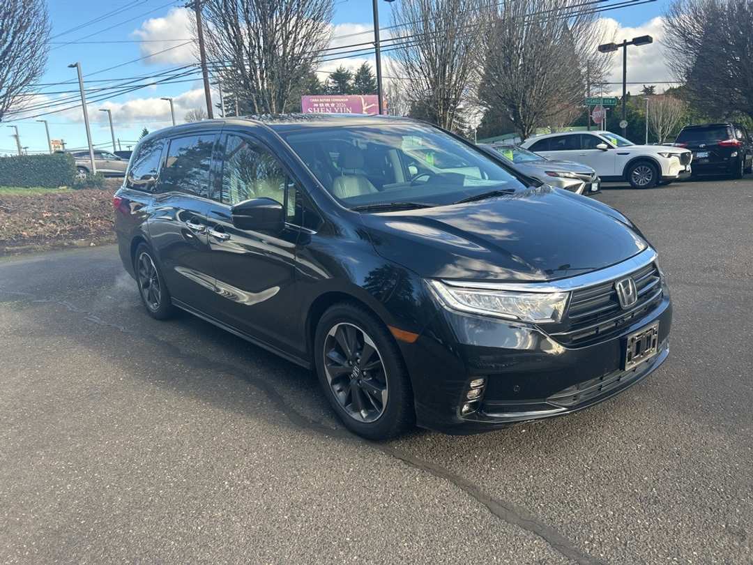 2021 Honda Odyssey Elite - Image 2