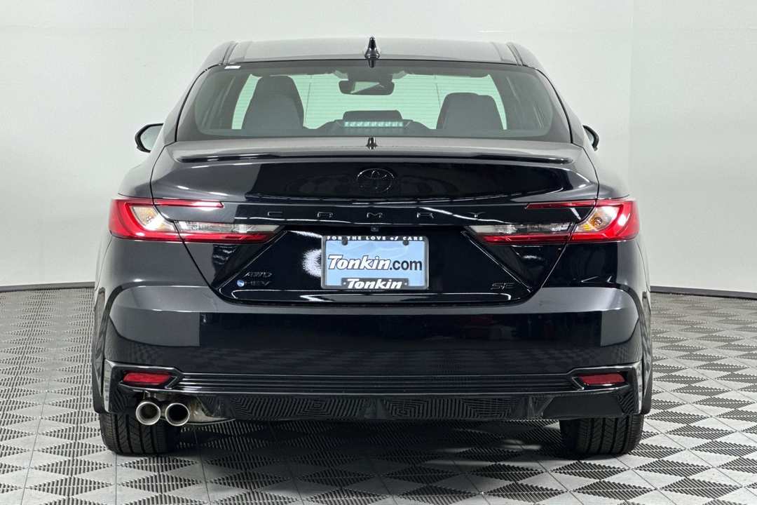 2026 Toyota Camry SE Nightshade - Image 5