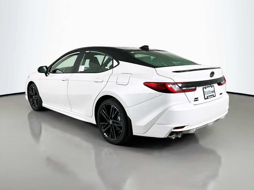 2026 Toyota Camry XSE - Image 5