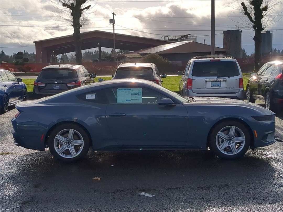 2026 Ford Mustang EcoBoost - Image 6