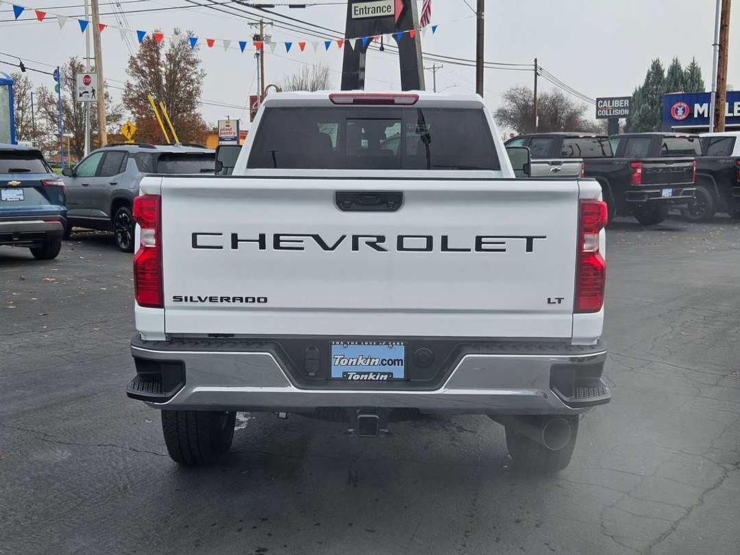 2026 Chevrolet Silverado 3500Hd LT - Image 5
