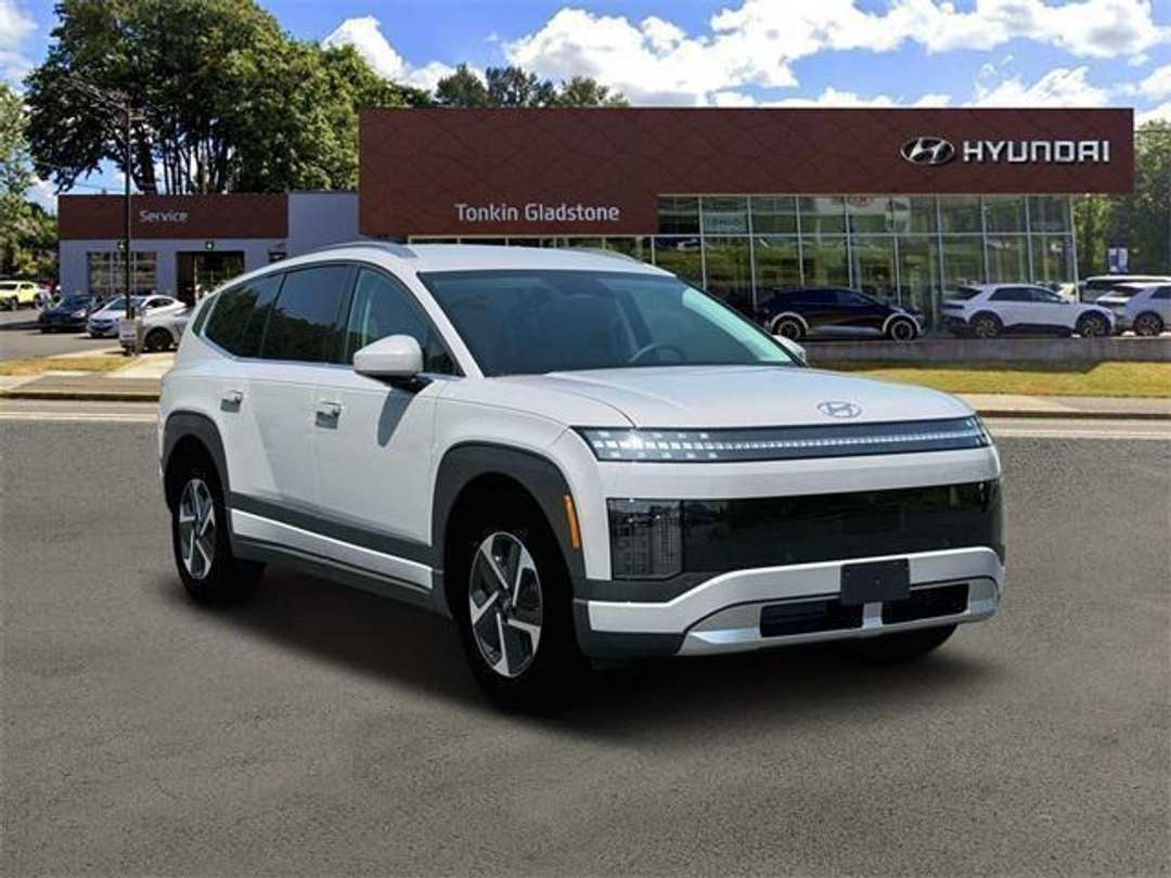 2026 Hyundai Ioniq 9 SE - Image 11