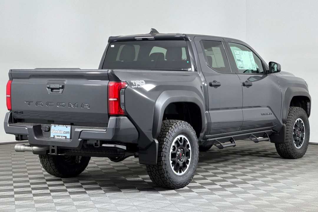 Toyota Tacoma - Image 3