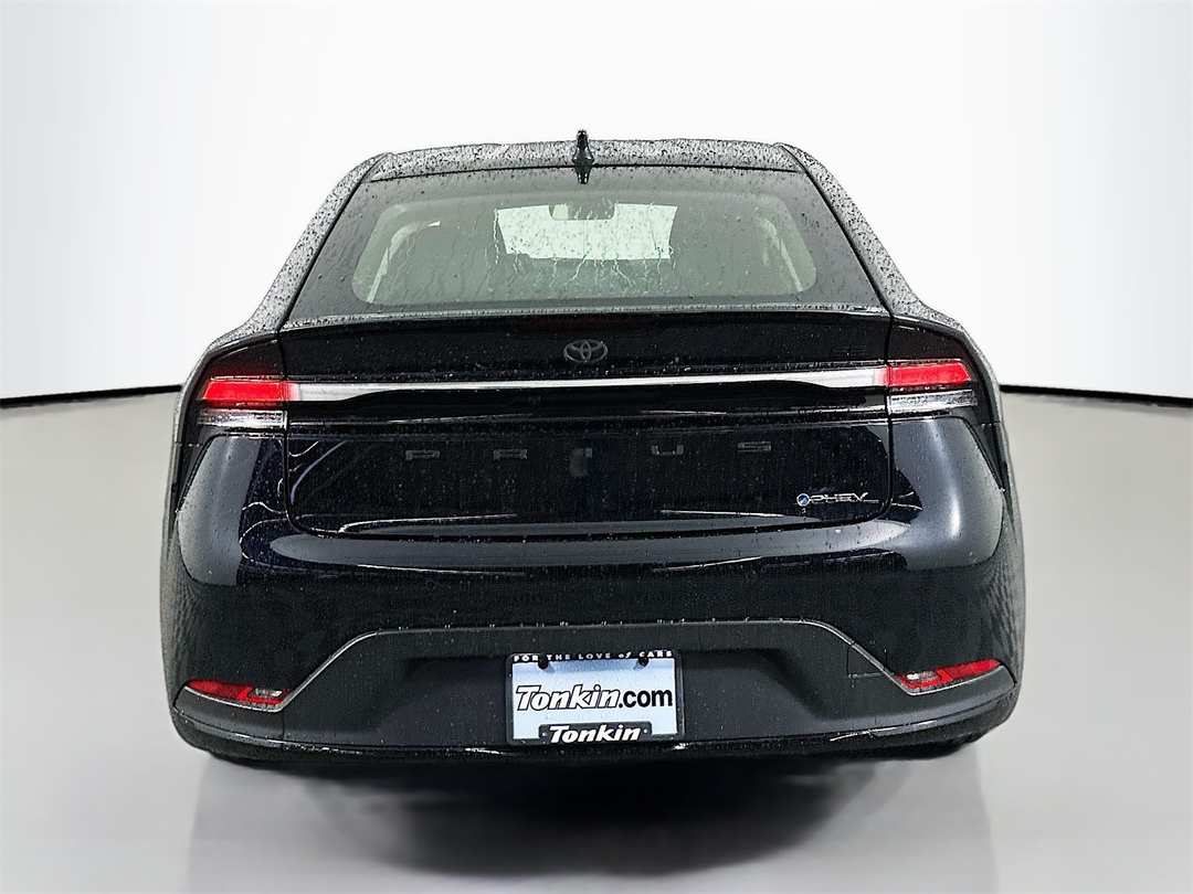 2026 Toyota Prius SE - Image 6