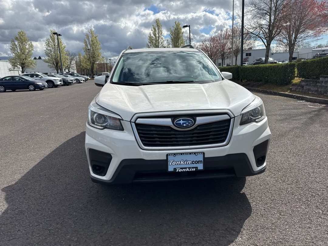 2020 Subaru Forester Premium - Image 2