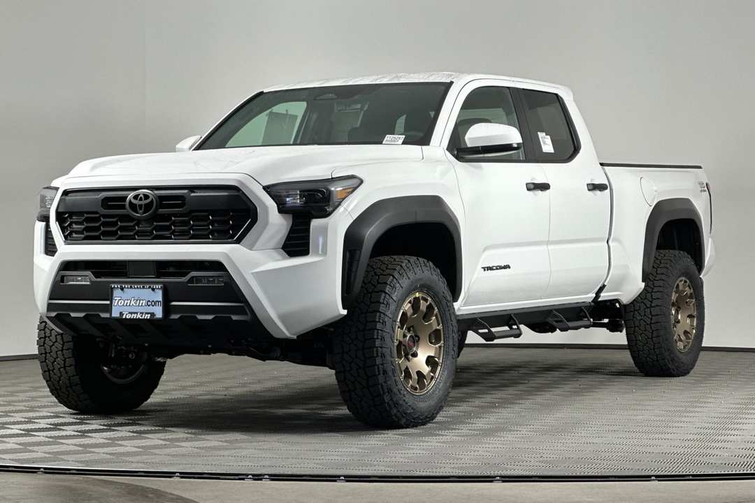 2025 Toyota Tacoma TRD OffRoad - Image 8