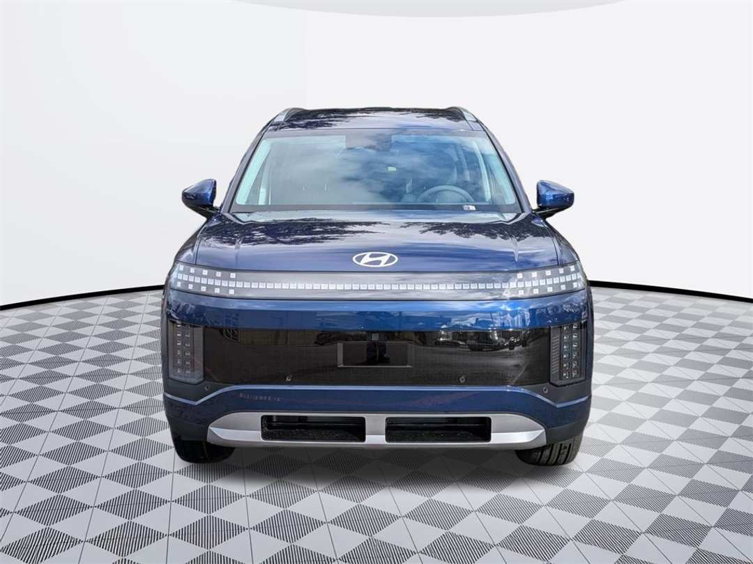2026 Hyundai Ioniq 9 SE - Image 8