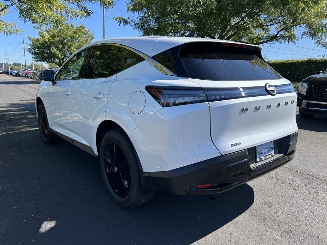2025 Nissan Murano SV - Image 7